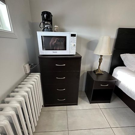 Motel Le Refuge Шербрук Екстериор снимка