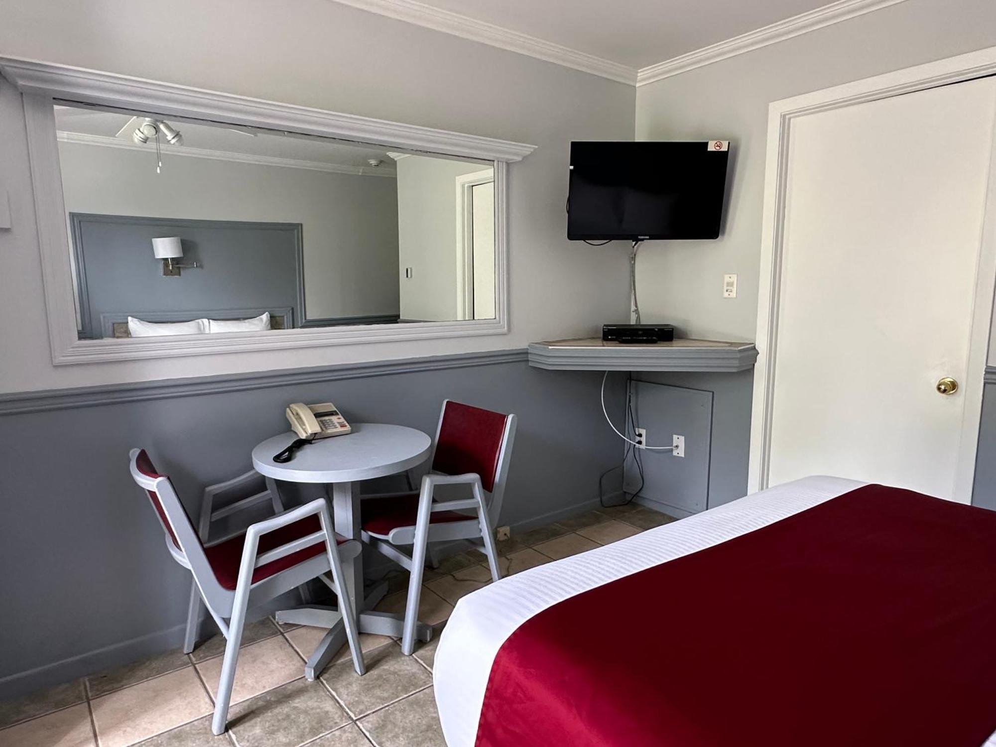 Motel Le Refuge Шербрук Екстериор снимка