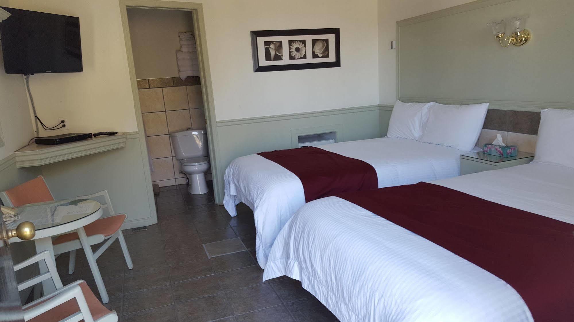 Motel Le Refuge Шербрук Екстериор снимка